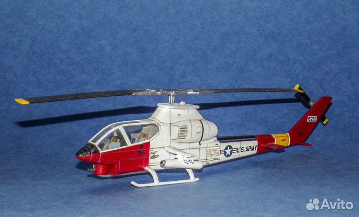 Модель вертолёта AH-1G Cobra