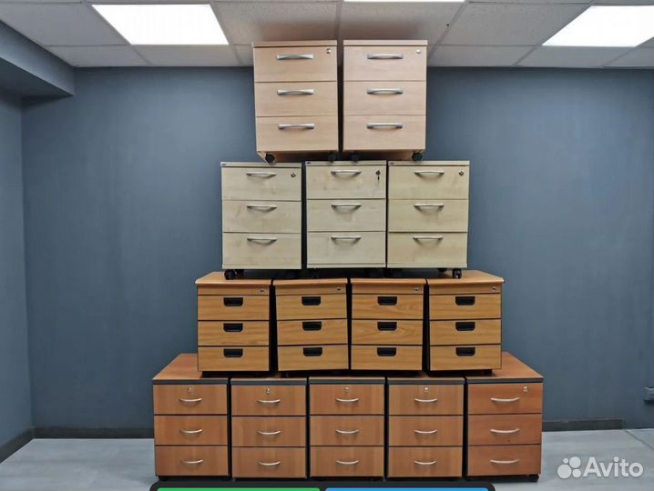 Тумбы подкатные