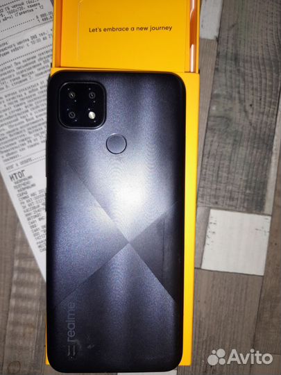 Телефон realme c21