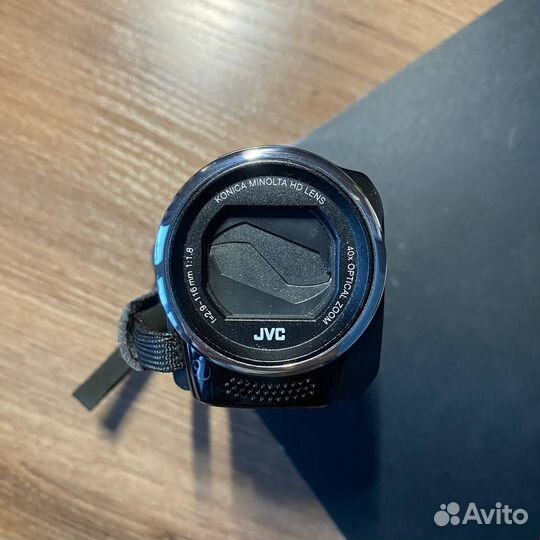 Видеокамера JVC Everio GZ-E15