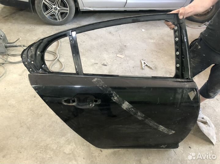 Задняя правая дверь Jaguar XF 2011 - 2015