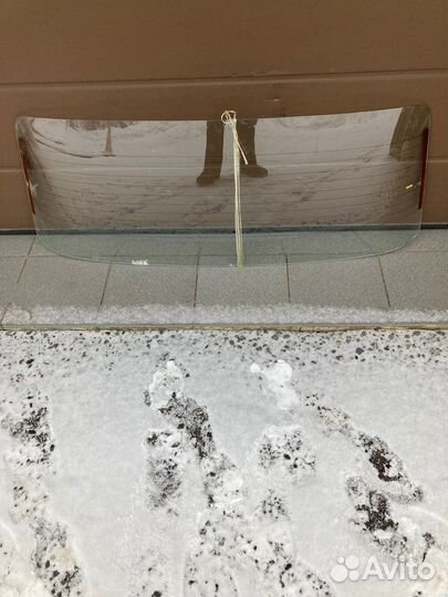 Заднее стекло ваз 2105