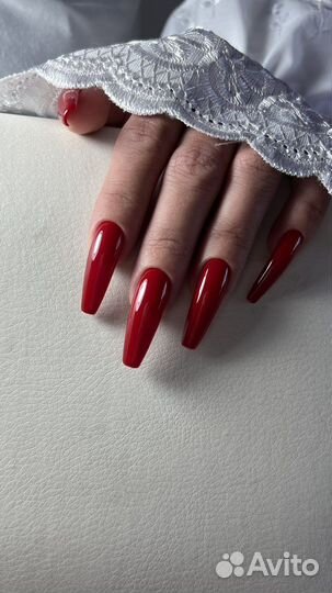 Маникюр педикюр