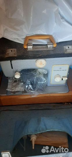 Швейная машина Чайка 132м