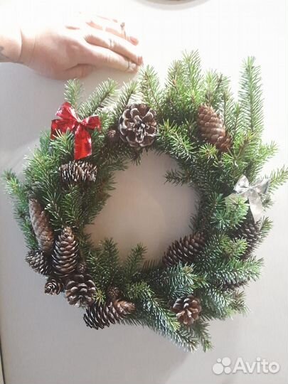 Новогодние украшения венок
