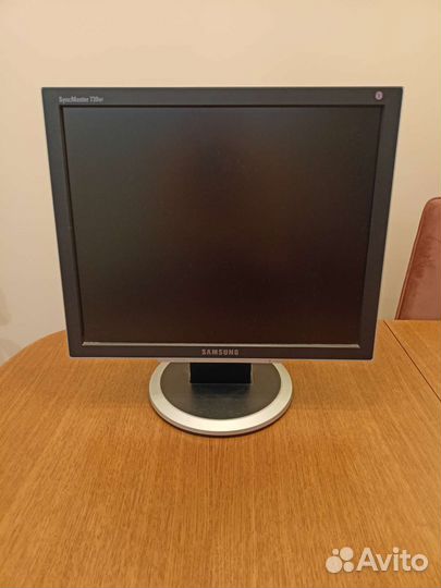 Монитор Samsung syncmaster 730BF