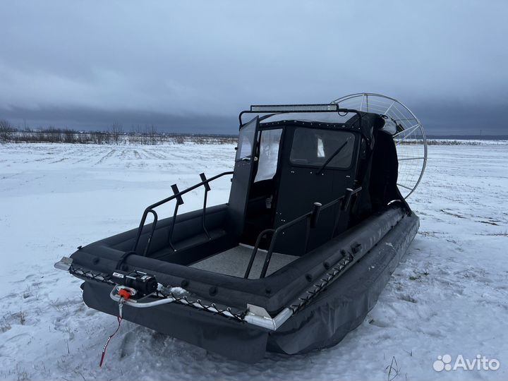 Аэролодка Бриз 550 Honda -200 л.с