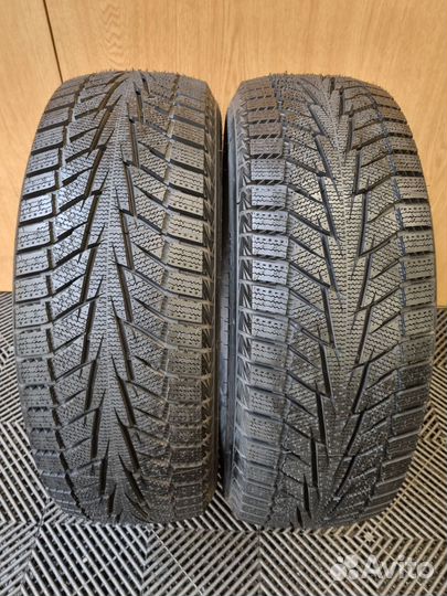 Hankook Winter I'Cept IZ2 215/60 R17