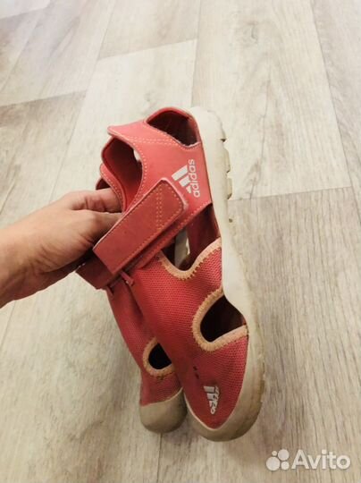 Pablosky, clarcs, adidas 35