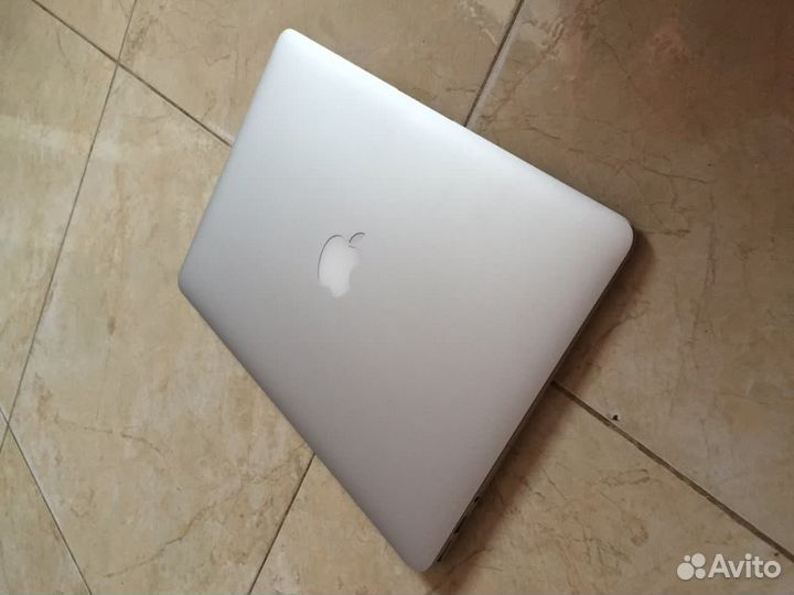 Apple Macbook Air 13 2014 Core i5 4Gb 256 SSD