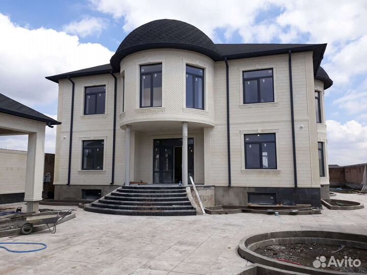 Фасад из дагестанского природного камня