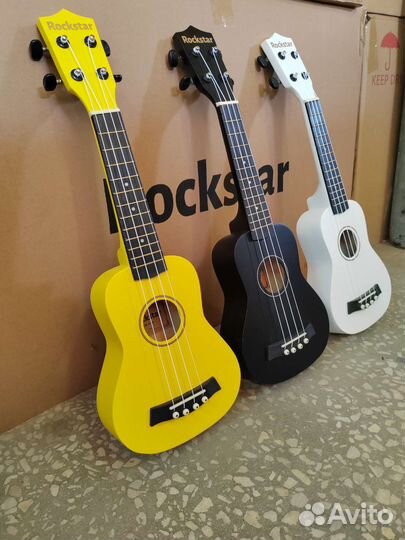 Укулеле сопрано цветные