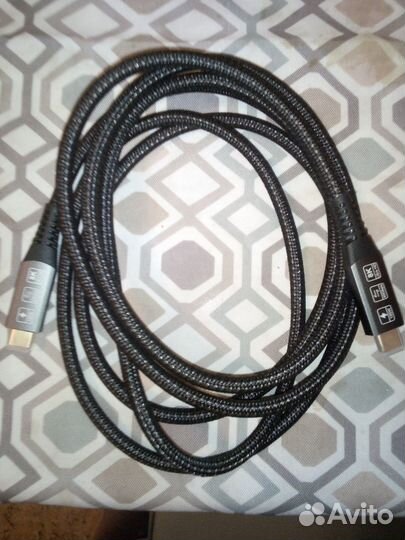 Кабель Thunderbolt 4 Type-C