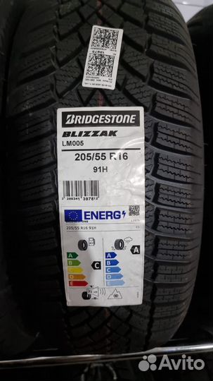 Bridgestone Blizzak LM-005 205/55 R16