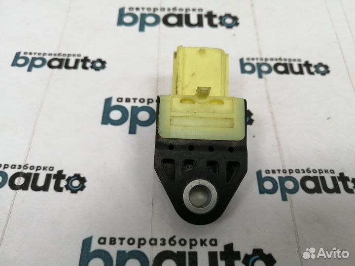 Датчик удара подушки безопасности 89831-60010