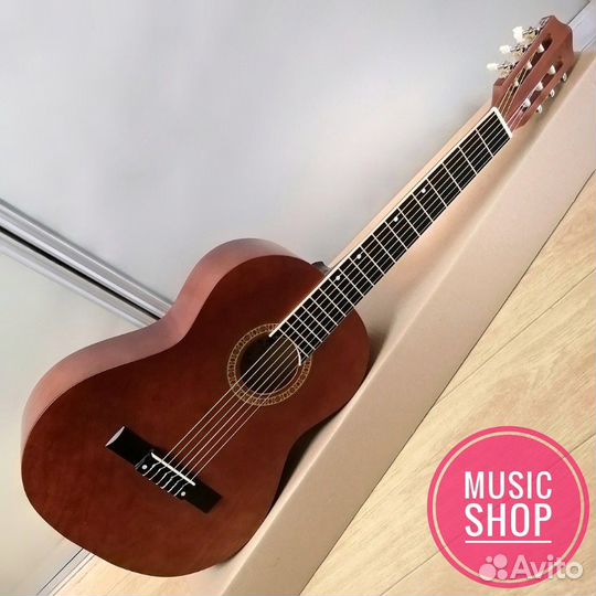 Гитара новая классическая полноразмерная
