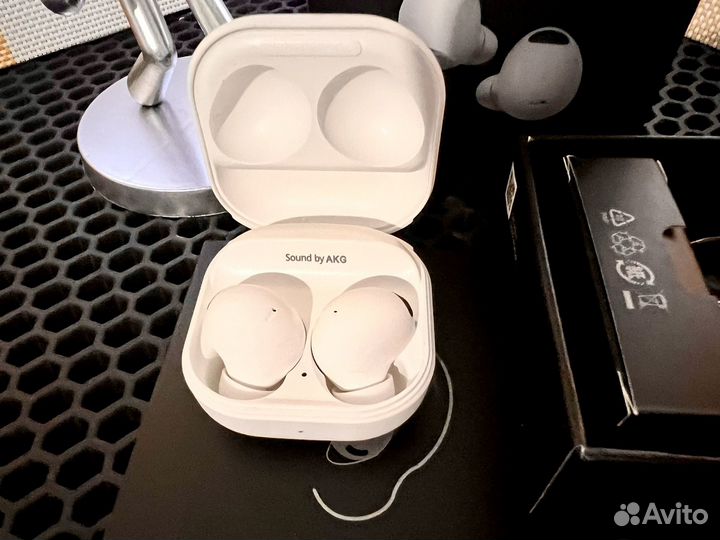 Беспроводные наушники Samsung Buds 2 Pro (новые)