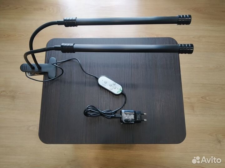 Фитолампа светодиодная для растений