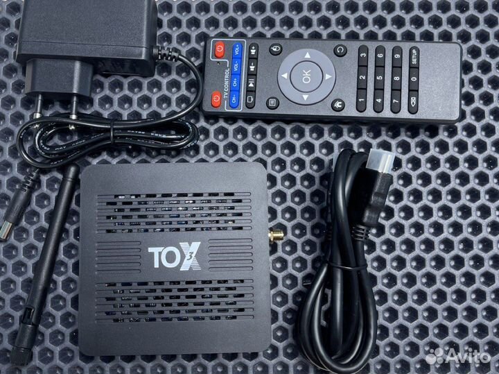 Смарт тв приставка TOX 3