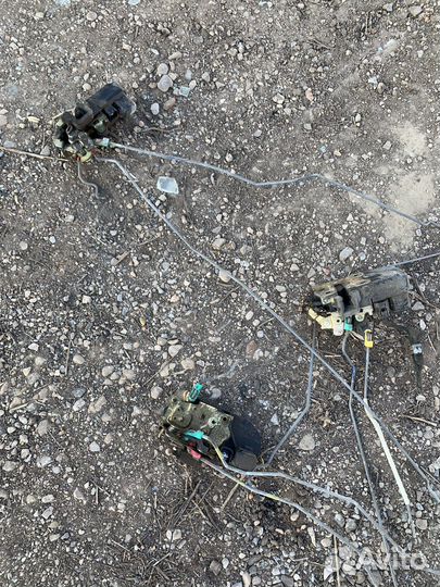 Замок двери dosge stratus