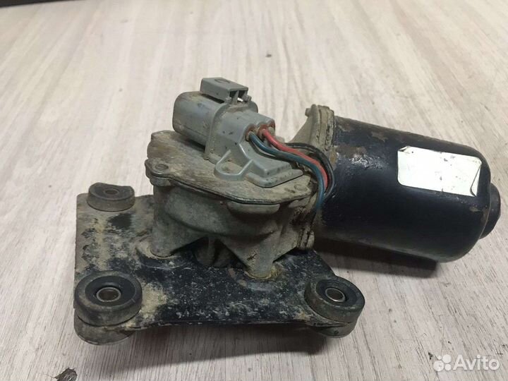 Моторчик дворников Nissan primera p11