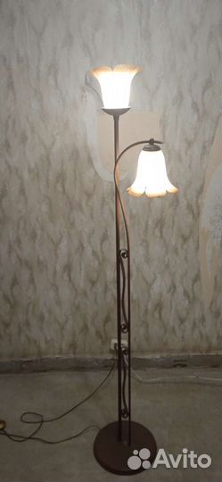 Торшер напольный
