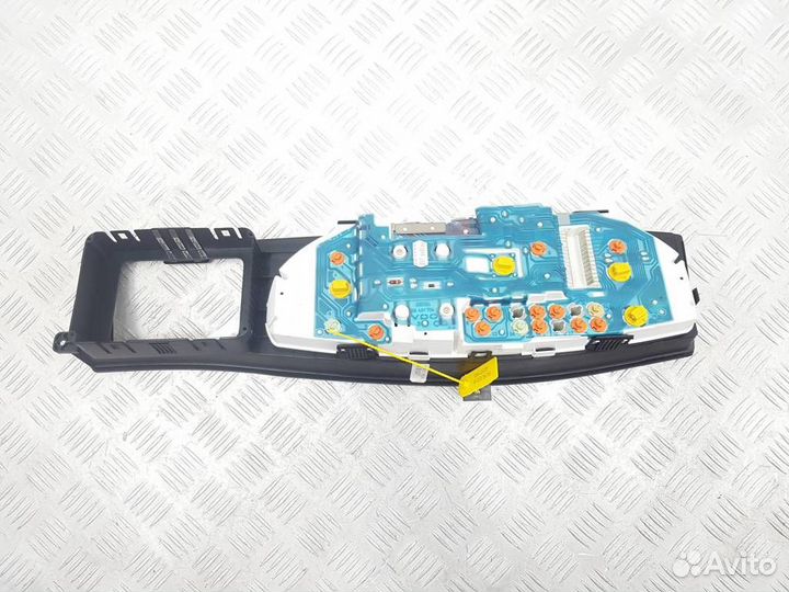 09228420 Щиток приборов (приборная панель) Opel O