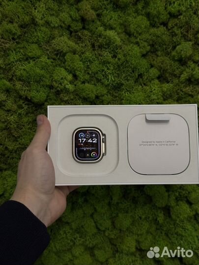 Apple Watch Ultra 2 2024 Nat Ti Navy Ocean Band