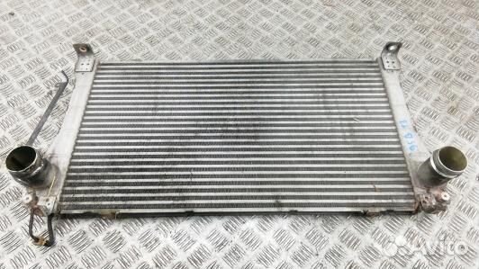 Радиатор интеркуллера toyota auris E150 (95B13KC01
