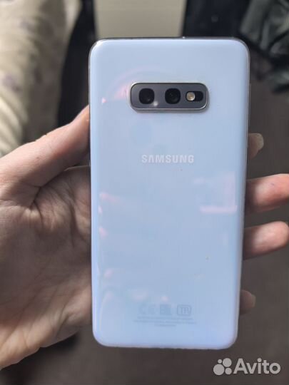 Samsung Galaxy S10e, 6/128 ГБ