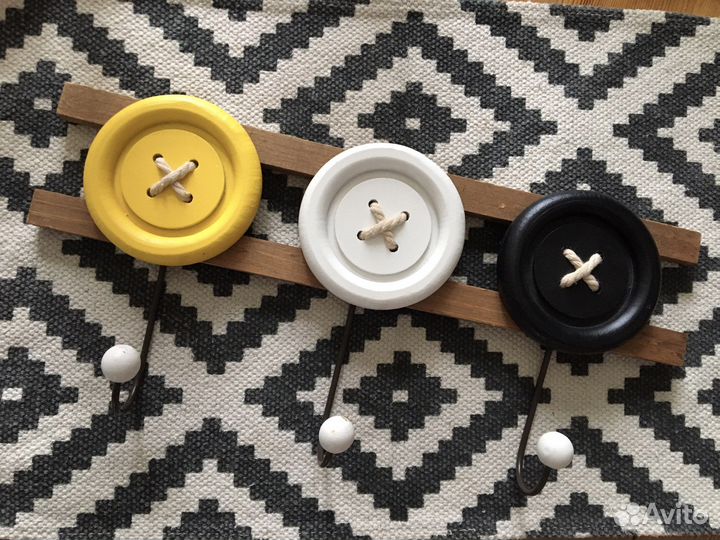 Вешалка настенная