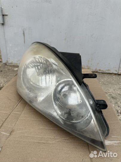 Фара правая Kia Ceed
