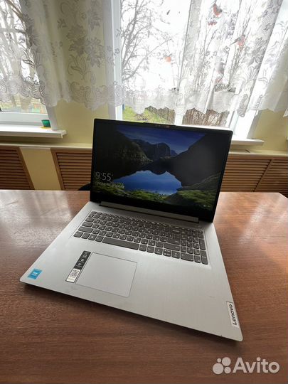 Ноутбук lenovo