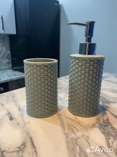 Дозатор для жидкого мыла