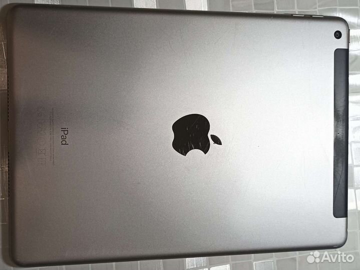 iPad 9,7 дюймов 2017 32 гб