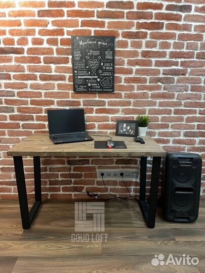 Компьютерный стол