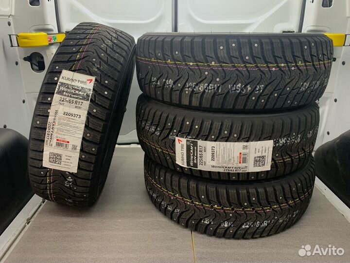 Kumho WinterCraft SUV Ice WS31 235/60 R17 106T