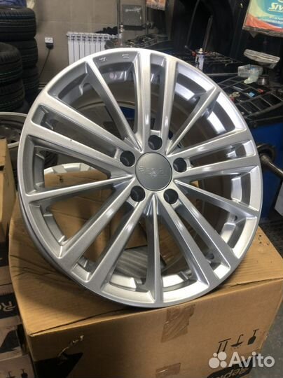 Диски Replay R17 5/112 Новые