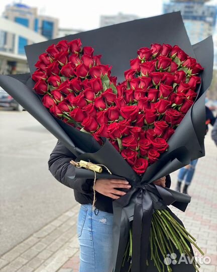 Розы в Форме Сердца на Подарок. Доставка Цветов