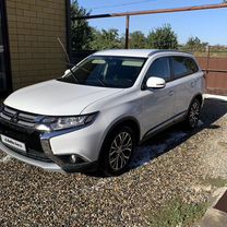 Mitsubishi Outlander 2.0 CVT, 2015, 141 000 км, с пробегом, цена 2 150 000 руб.