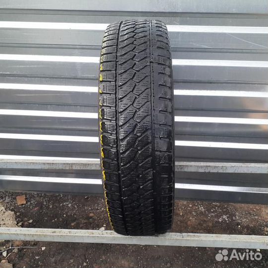 Bridgestone Blizzak W810 205/75 R16