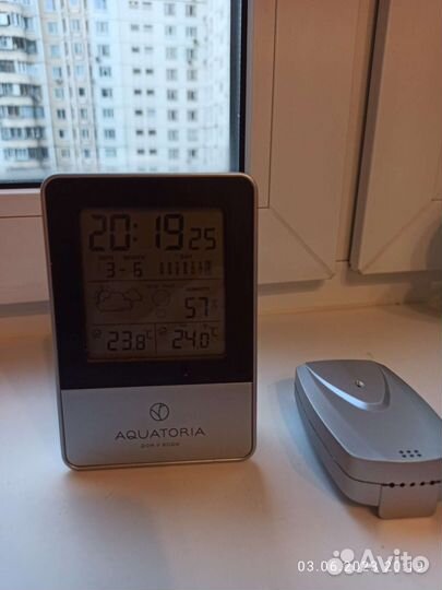 Метеостанция, термометр, гигрометр