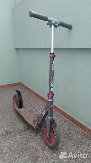 Самокат складной Reaction 200