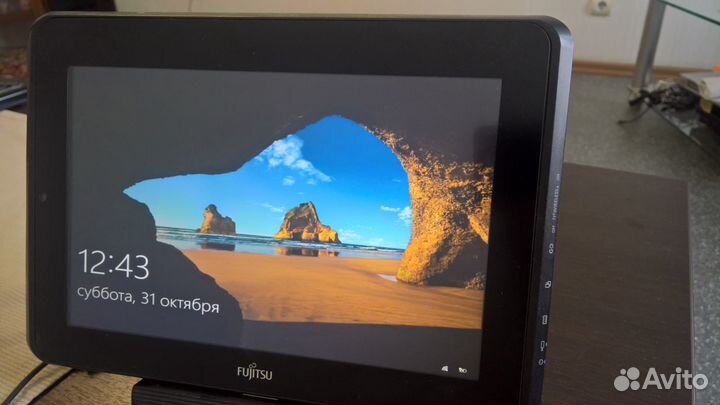 Планшет Fujitsu stylistic Q550