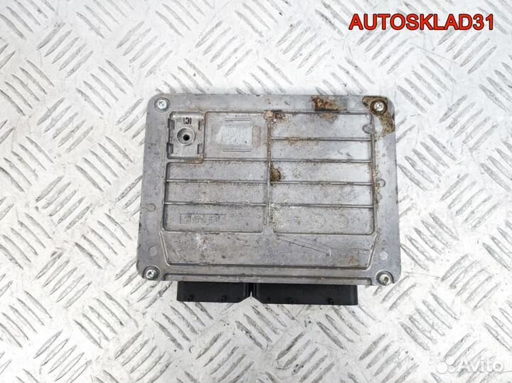 Блок эбу VW Passat B5 2,0 AZM 06B906033T Бензин