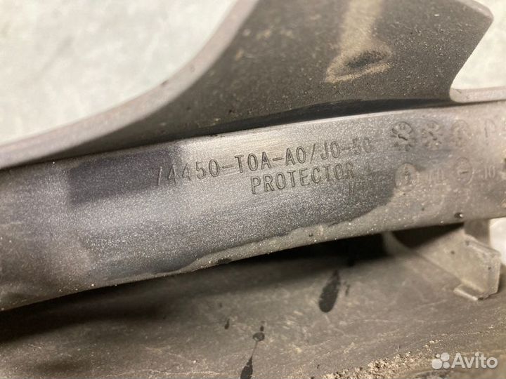 Накладка на крыло задняя левая Honda Cr-V 4 RM