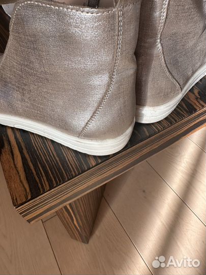 Ботинки женские