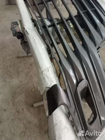 Бампер передний Камри 2019 год под ремонт