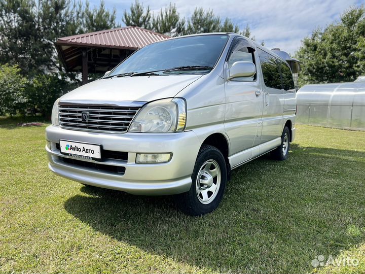 Toyota Regius 2.7 AT, 2000, 283 000 км