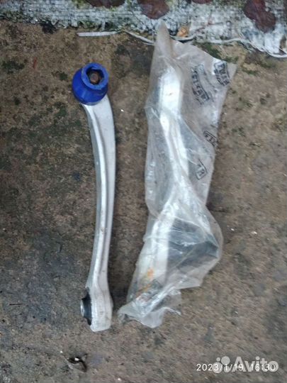 Двигатель по частям Ява чезет 350 12 вольт